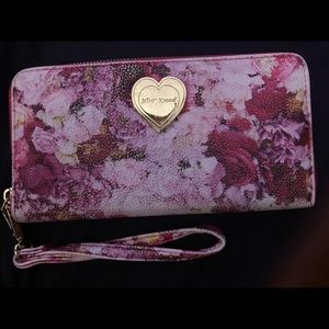 Betsey Johnson floral wallet